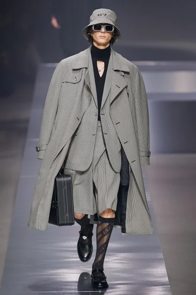 Look 34